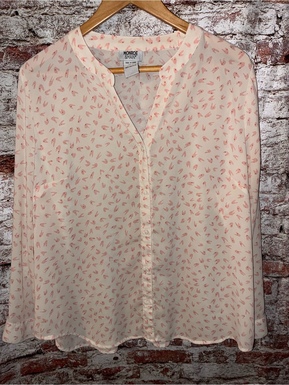 Monroe & Main Cream Blush Micro-Print Button Front Shirt